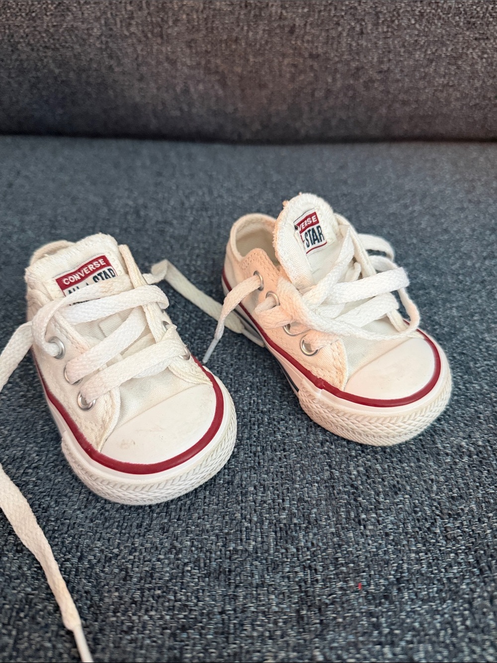 Converse Kids White and Red Low-Top Sneakers